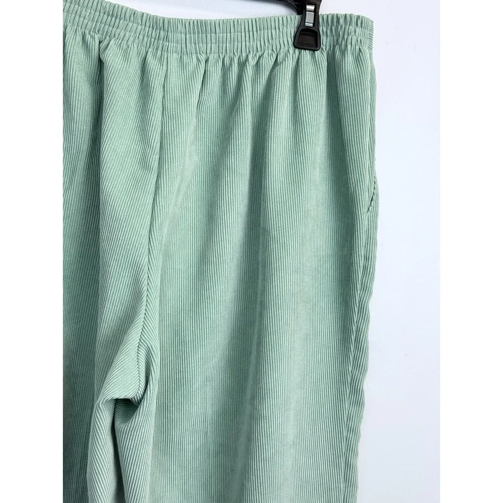 Alfred Dunner Corduroy‎ Pants Women's 14 Green Classic Pull On Stretch Pockets